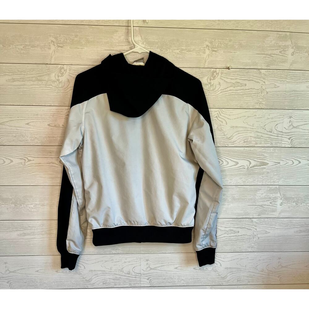 Nike black/white women’s hooded windbreaker Size medium (8-10) - Picture 2 of 8
